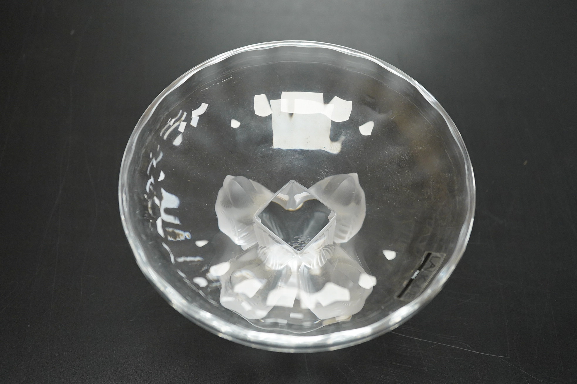 A modern Lalique Nogent pedestal bowl, signed to the base, 14cm in diameter
